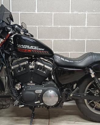 Harley davidson sportster 883