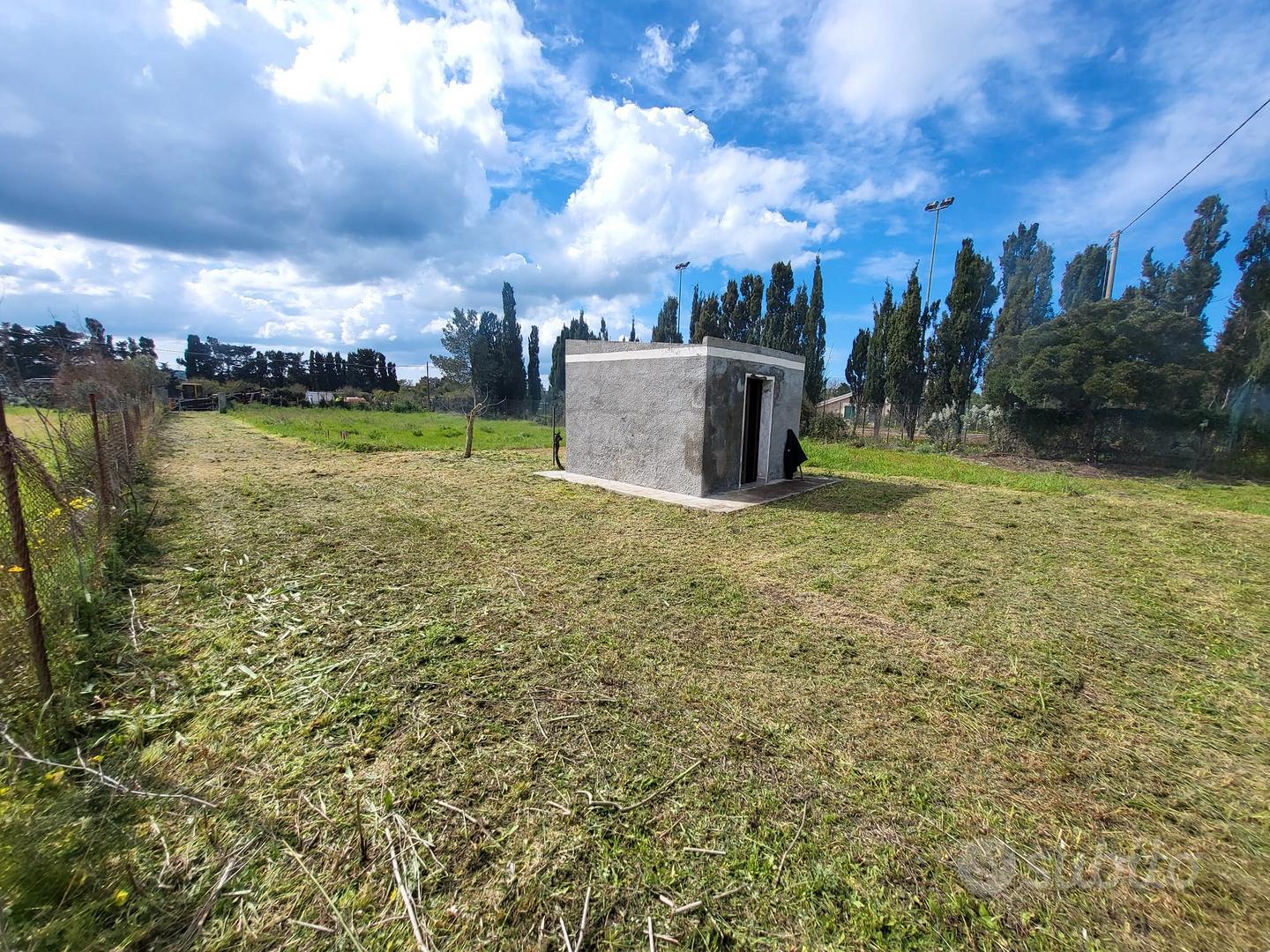 terreno 4000 mq con casetta 11 mq - Vista 4