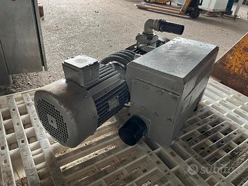 Pompa del vuoto BUSCH RA100 E501 da 100 mc/ora