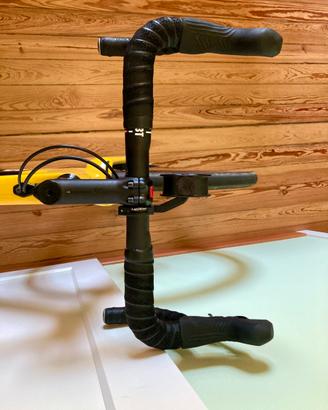 Manubrio 3t Superergo pro e attaco 3t Apto Stealth