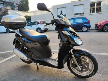 Aprilia Sportcity 300 Cube