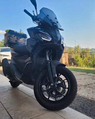 Aprilia SR GT 200