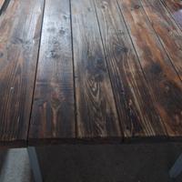 tavolo e panche in legno