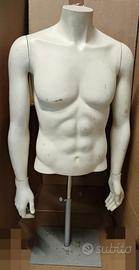 busto manichino uomo