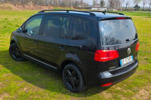 Touran benzina e metano non consuma niente