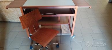 tavolino multiuso in ciliegio  con sedia 