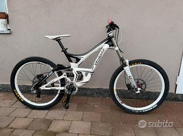 Specialized Demo 8 - Bici da Downhill (DH)