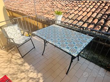 Tavolo esterno ceramica e ferro