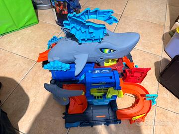 Pista squalo lavaggio hot wheels ultra car wash