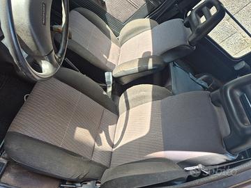 sedili suzuki samurai 