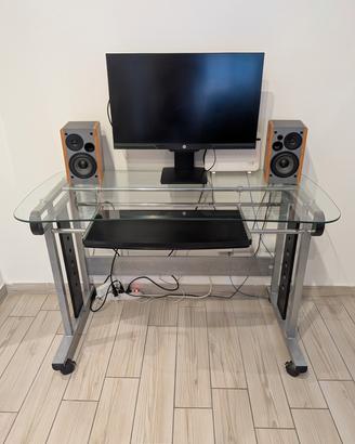 Scrivania PC compatta - come nuova