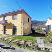 CASA INDIPENDENTE A SERRAVALLE PISTOIESE
