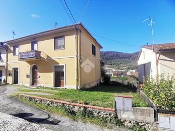 CASA INDIPENDENTE A SERRAVALLE PISTOIESE
