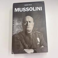 Libro - La biblioteca di Repubblica