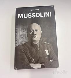 Libro - La biblioteca di Repubblica