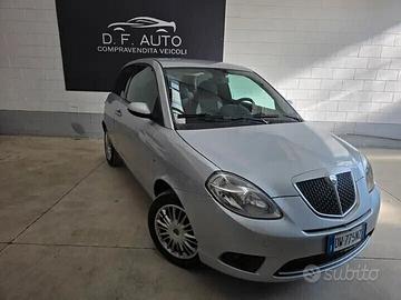 Lancia Ypsilon Neopatentati