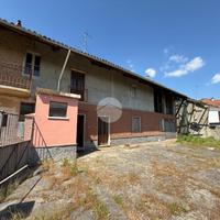 CASA SEMINDIPENDENTE A PRAROLO