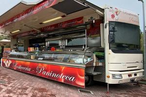 Autonegozio Rosticceria ivelcar12v210Restyling2018