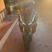 Moto Scooter Honda ADV 350 1400km incluso P.P