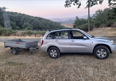 Toyota rav 4 con carrello appendice