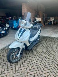 Piaggio Beverly 300 ie