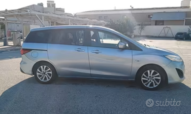 Auto Mazda 5  fino a 7 posti e ampio bagagliaio