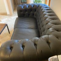 Divano chesterfield nero 2 posti