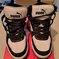 Scarpe Puma bianche e nere 