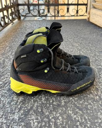 La Sportiva Aequilibrium ST GTX 42,5