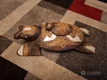 tartaruga in legno portaoggetti 