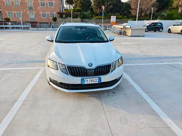 Skoda Octavia Wagon 1.5TGI 130CV DSG