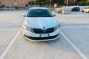 Skoda Octavia Wagon 1.5TGI 130CV DSG