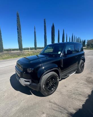 Land Rover Defender 90 3.0 D250 MHEV AWD Auto