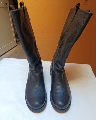 stivali donna in vera pelle marca Felmini