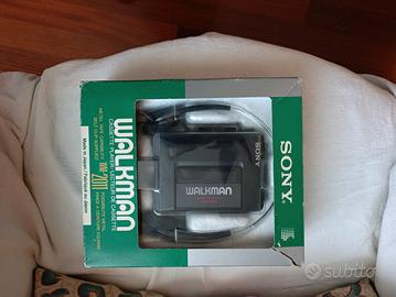 LETTORE CASSETTE VINTAGE SONY