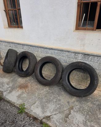 4 gomme estive bravuris 5hm 235/60 R 17 V