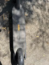 Monopattino elettrico Nineboot G30 Max