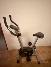 Cyclette bsq bk 110 pro, ideale per riabilitazione