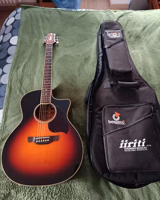 chitarra CRAFTER elettrificata come nuova 