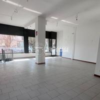 Locale Commerciale a Paderno Dugnano 1 locali