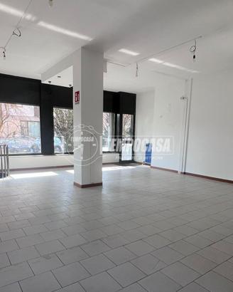 Locale Commerciale a Paderno Dugnano 1 locali