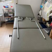 lettino da visita medica