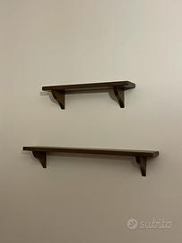 Due mensole in legno