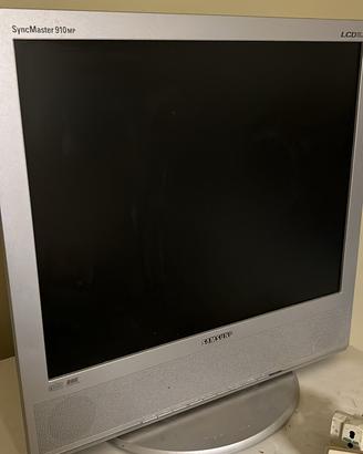 Monitor Syncmqster 910 MP