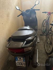 Scooter uh burman 150