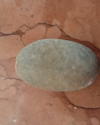 Pietra uovo zen grigio verde levigata meditazione