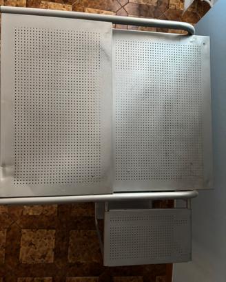Carello con sedia porta computer