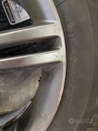 4 Pneumatici invernali Hankook 215/70 R 16 100T