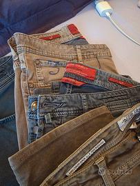 ne resta solo uno! di 4 pantaloni jacob cohen