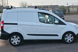 Ford COURIER 1500 TD ANNO MARZO 2017 EURO 6 KM 103
